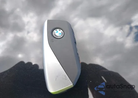 2025 BMW X3 30 xDrive z USA, uszkodzony, nr VIN 5UX53GP0XS9Y40134